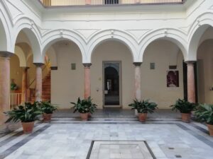 Casa de la Cultura Fernando Villalon