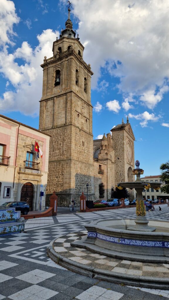 Centro Cultural Rafael Morales