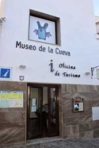 Centro de Interpretación «Museo de La Cueva»