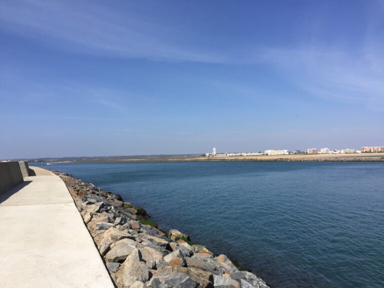 Espigón de Isla Cristina
