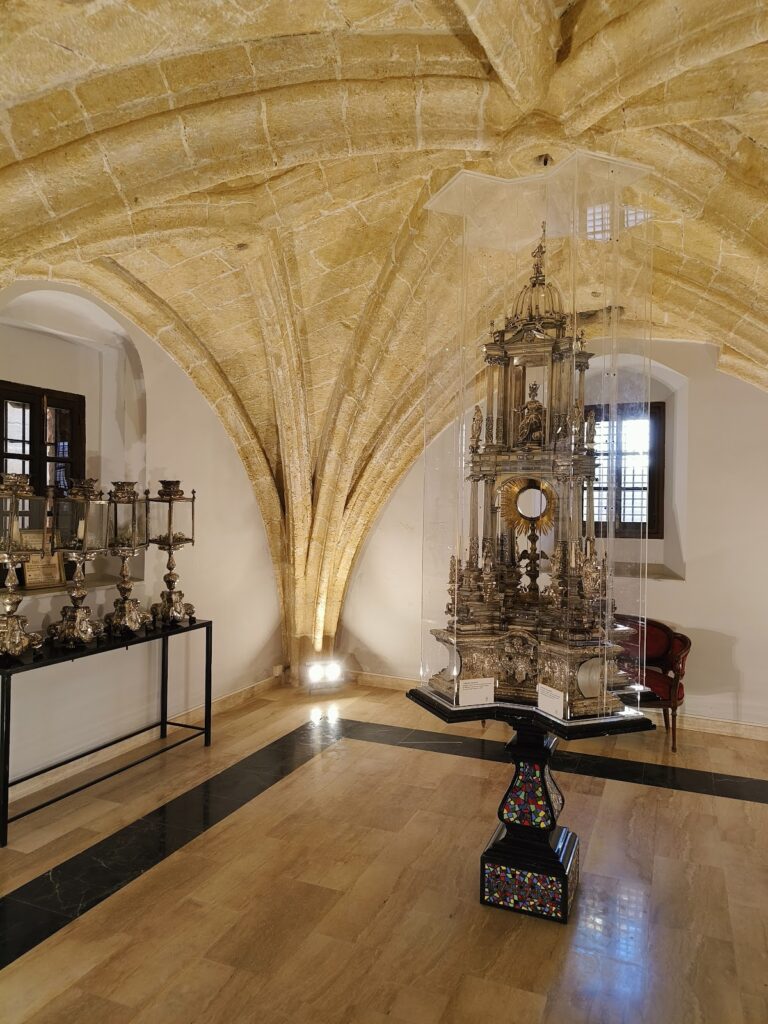 Exposición Permanente de Arte sacro “Domus Dei”