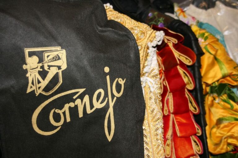 SASTRERIA CORNEJO S.A.