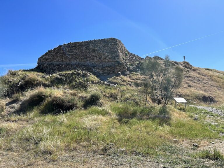 Yacimiento arqueológico del Cerro de la Encina