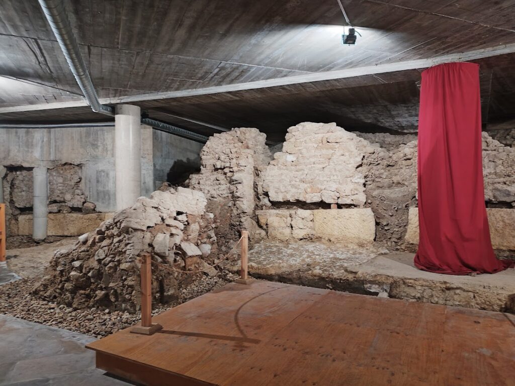 Anfiteatro Romano Cripta de Cascalería