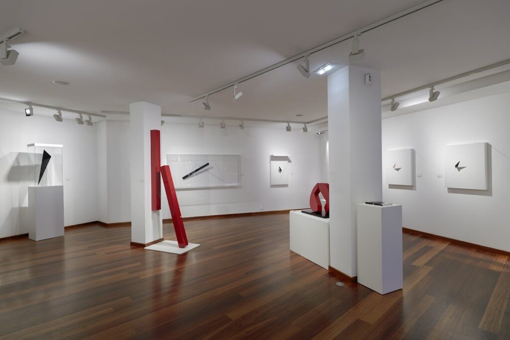 Aurora Vigil-Escalera Galería de Arte