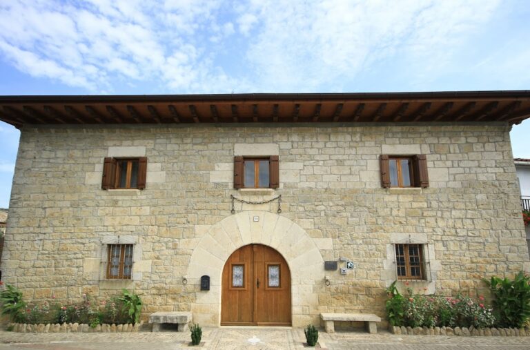 Casa de la Cadena