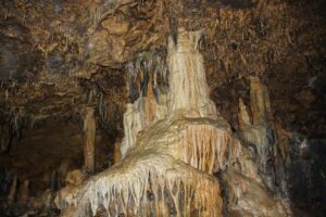 Cave Enebralejos