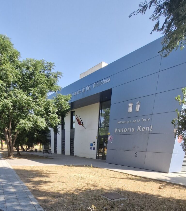 Centro Social-Centro de Día-Biblioteca Victoria Kent