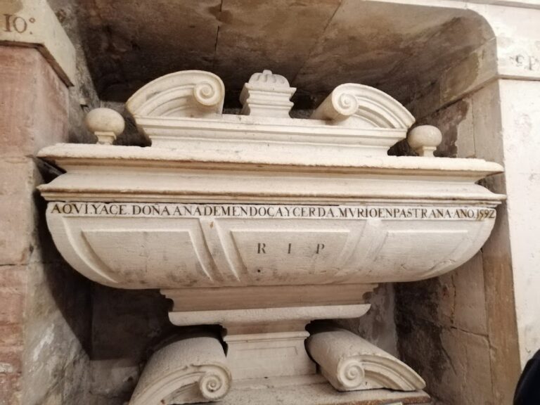 Cripta de los Mendoza