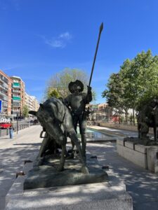 Escultura de Don Quijote y Sancho