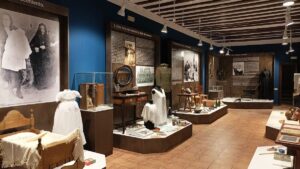 Hospital de Santiago – Museo Etnográfico