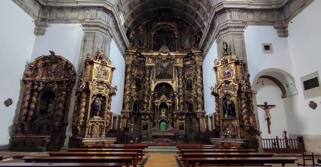 Iglesia de Santiago: Museo Sacro