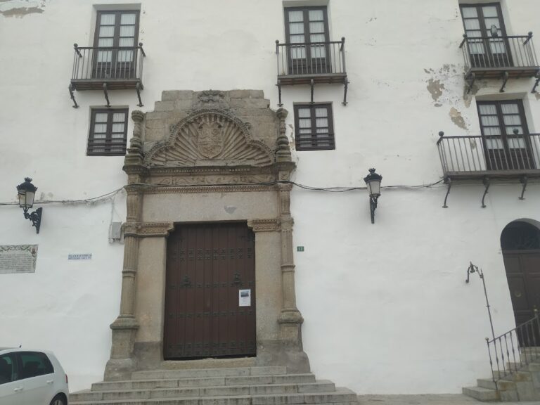 Palace of the Condes de Montalbán