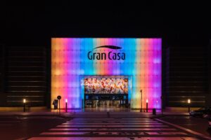 Centro Comercial Gran Casa: Un Espacio Cultural Contemporáneo