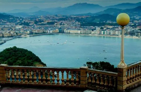 Escena artística en San Sebastián