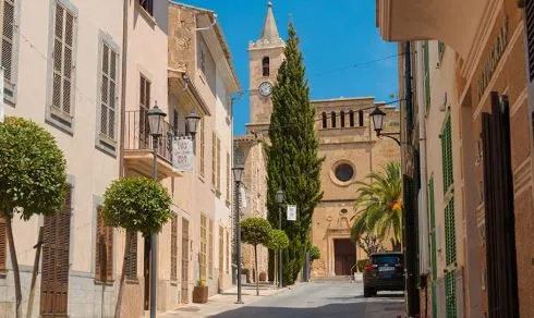 Escena artística en Sant Llorenç des Cardassar