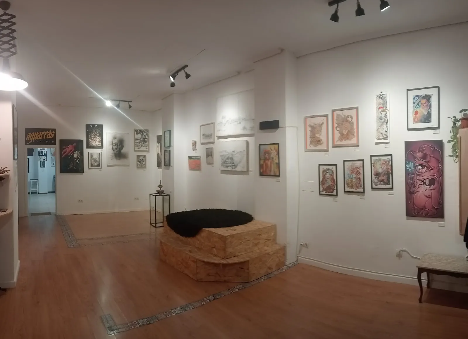 Aguarrás Estudio. Dibujo y Pintura
