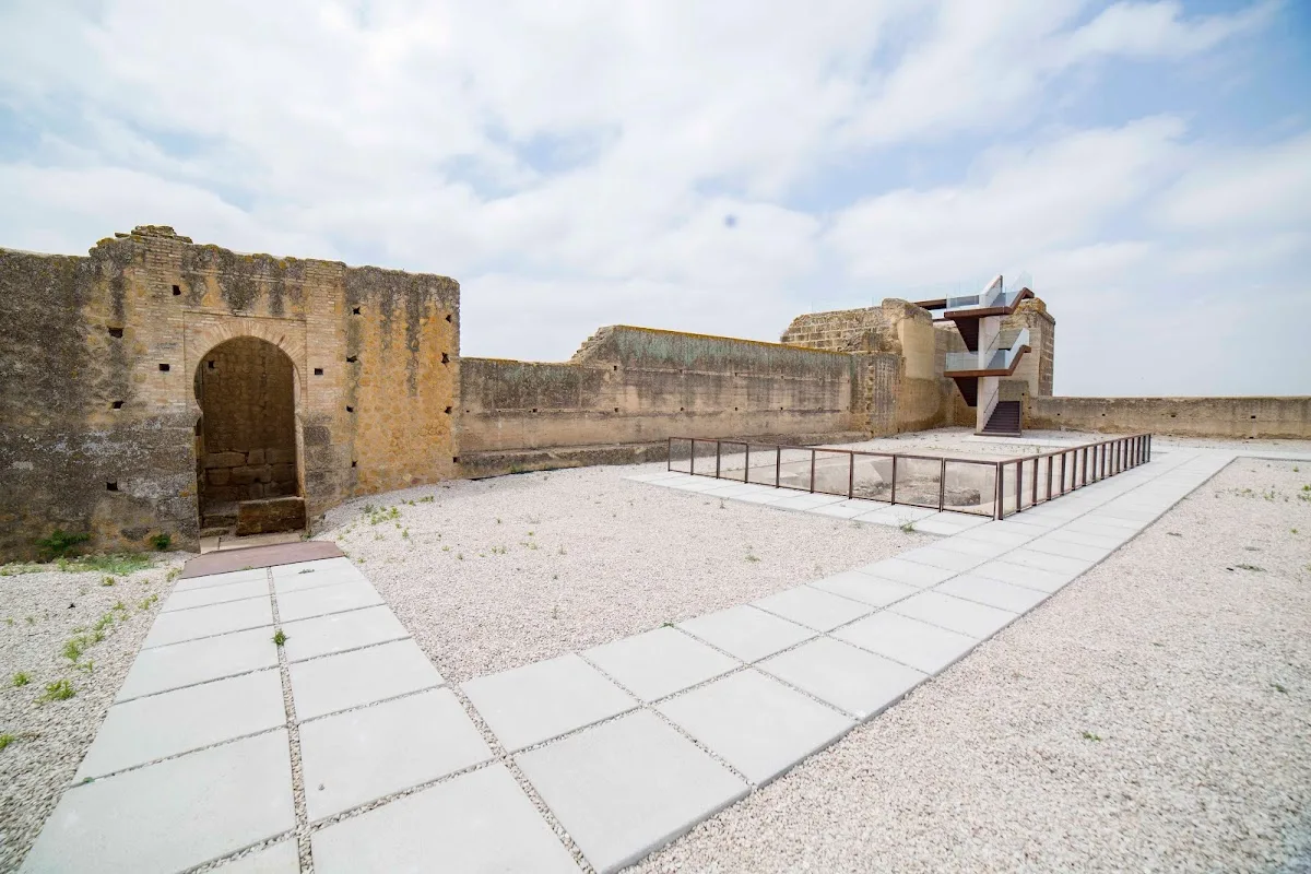 Alcázar del Rey Don Pedro
