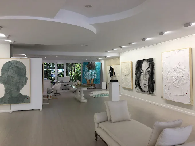 Alejandro Hermann Art Gallery