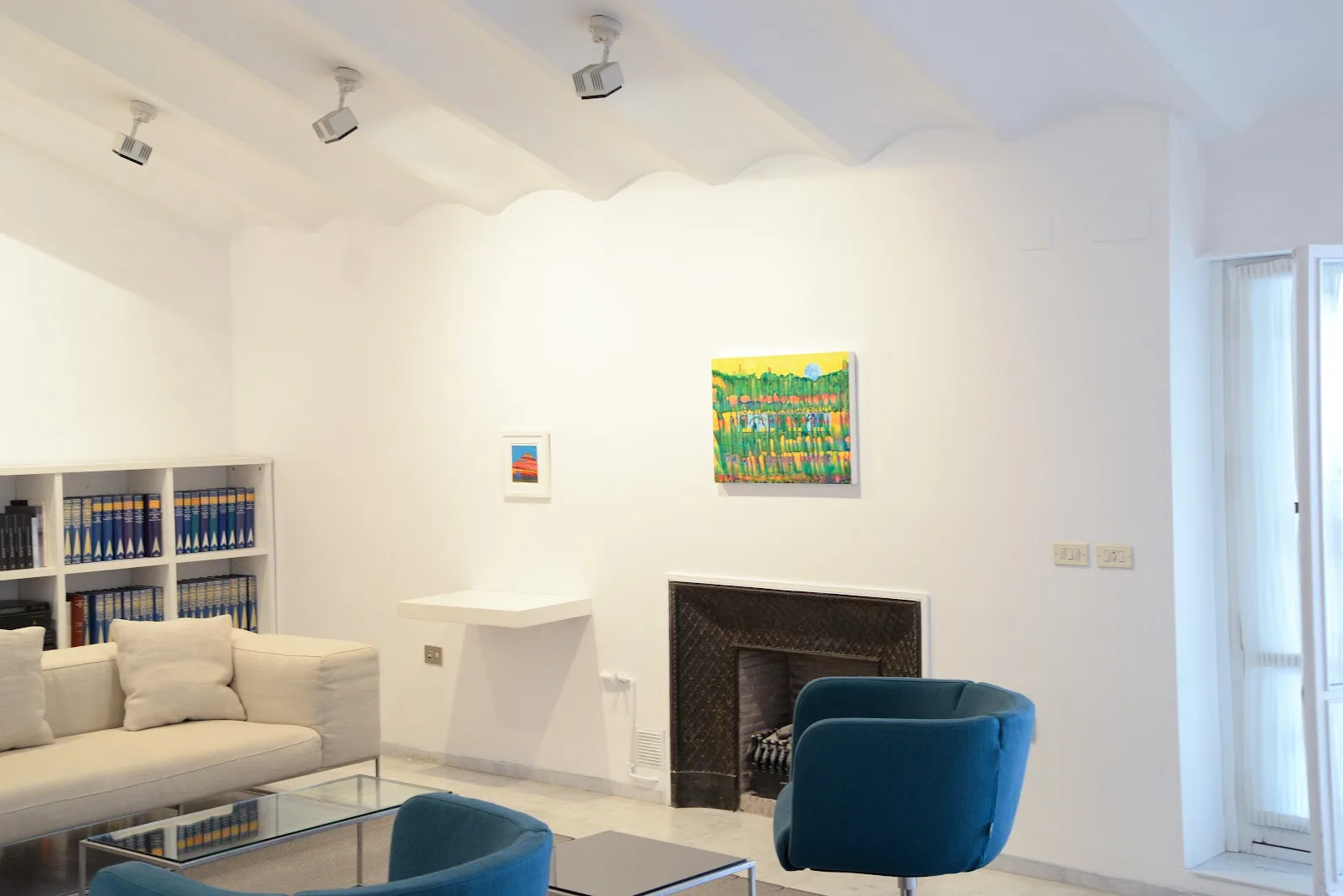 Ana Serratosa - Gallery & Art Spaces - Sede Central