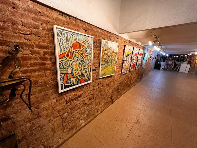 Art Nou 277 Gallery