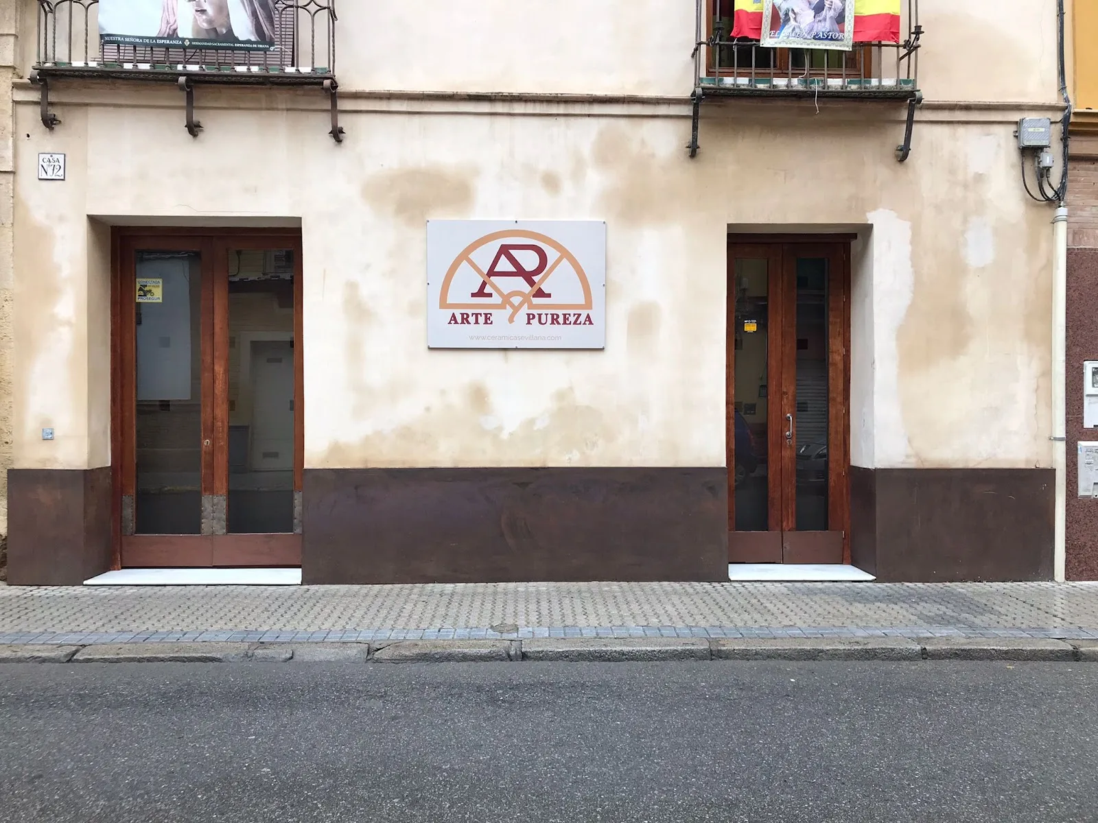 Arte y Pureza - Clases de Cerámica Sevilla - Taller Artesanal