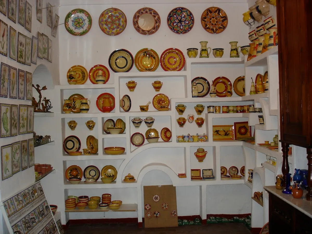 Arx-Arcis, Galería de Arte