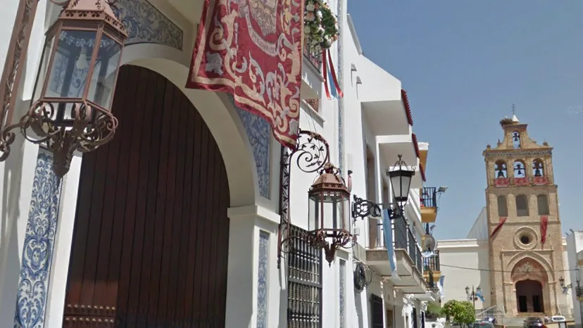 Casa Hermandad De La Bella