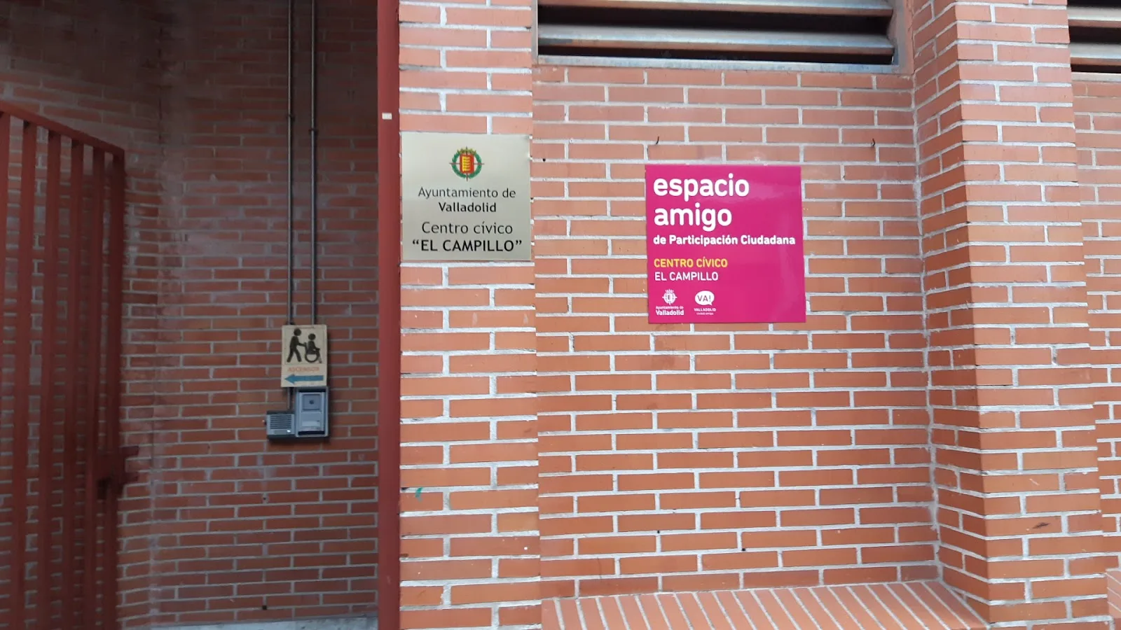 Centro Cívico El Campillo