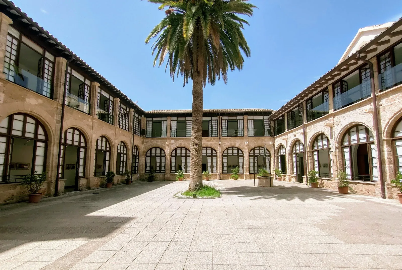 Centro de Historia y Cultura Militar de Baleares