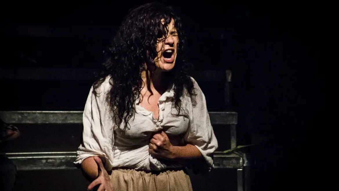 Compañía Artística Estíbaliz Núñez - Teatro Andaluz