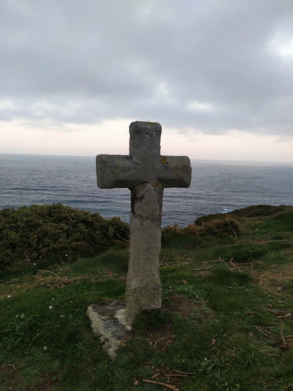 Cruz de piedra