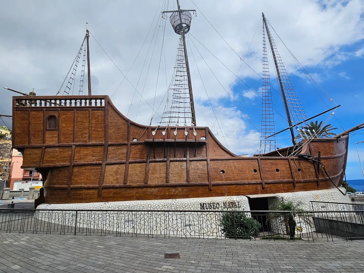 Museo Naval - Barco de la Virgen