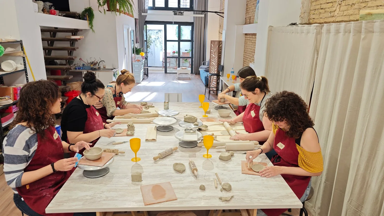 PINCEL Y BARRO. Estudio de ARTe y CERÁMICA
