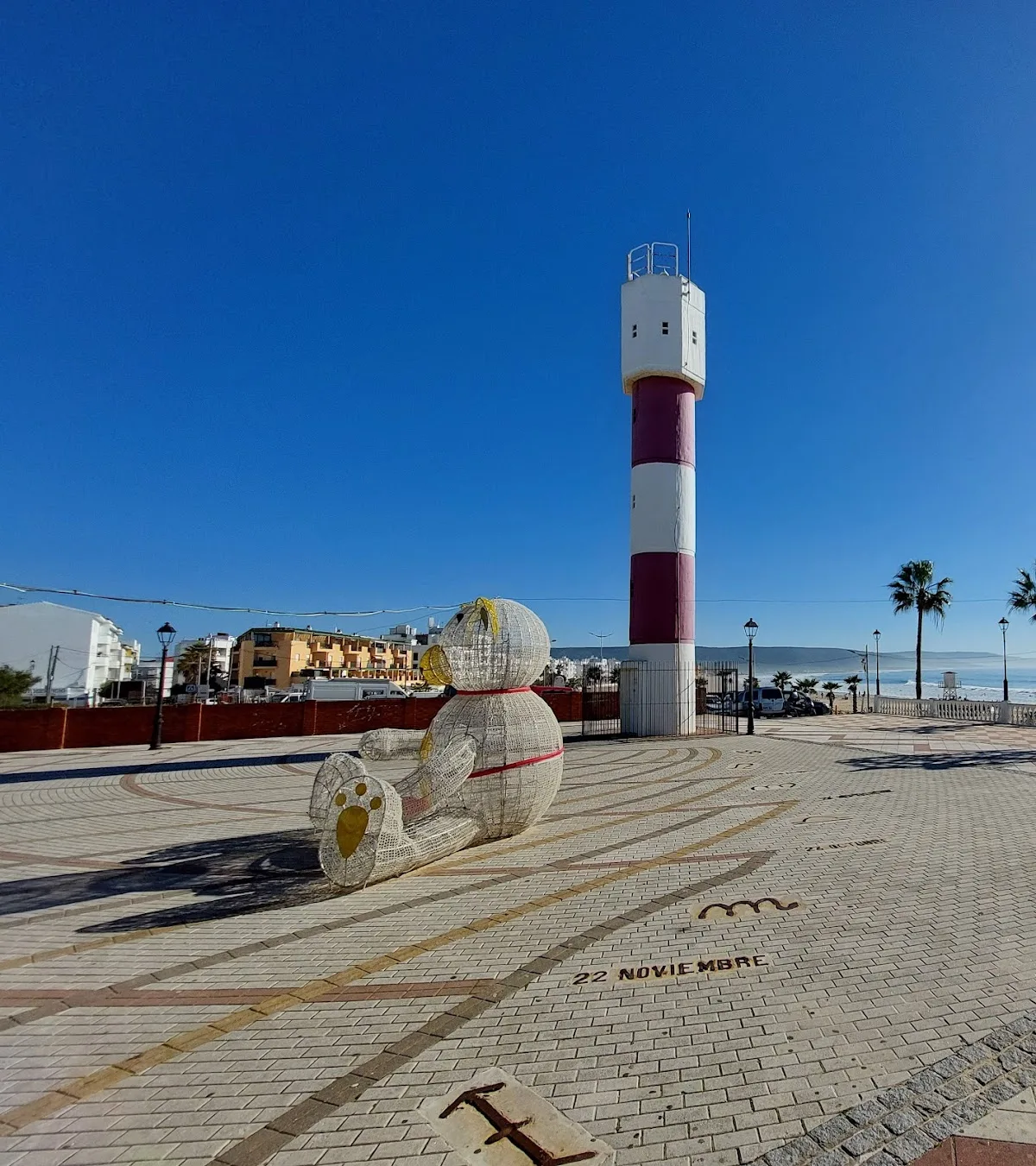 Plaza del Faro Chico