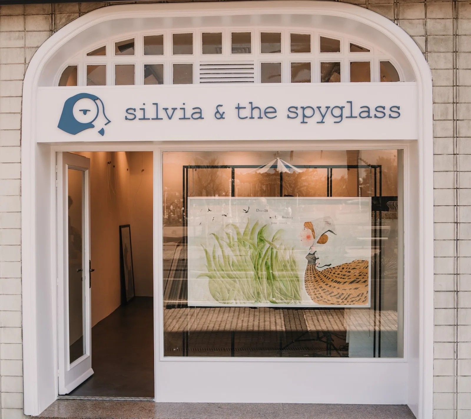 silvia and the spyglass
