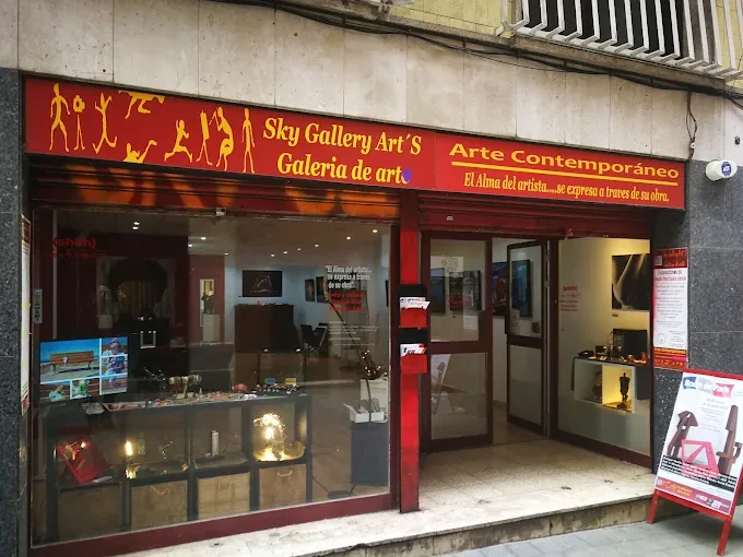 Sky Gallery Art's