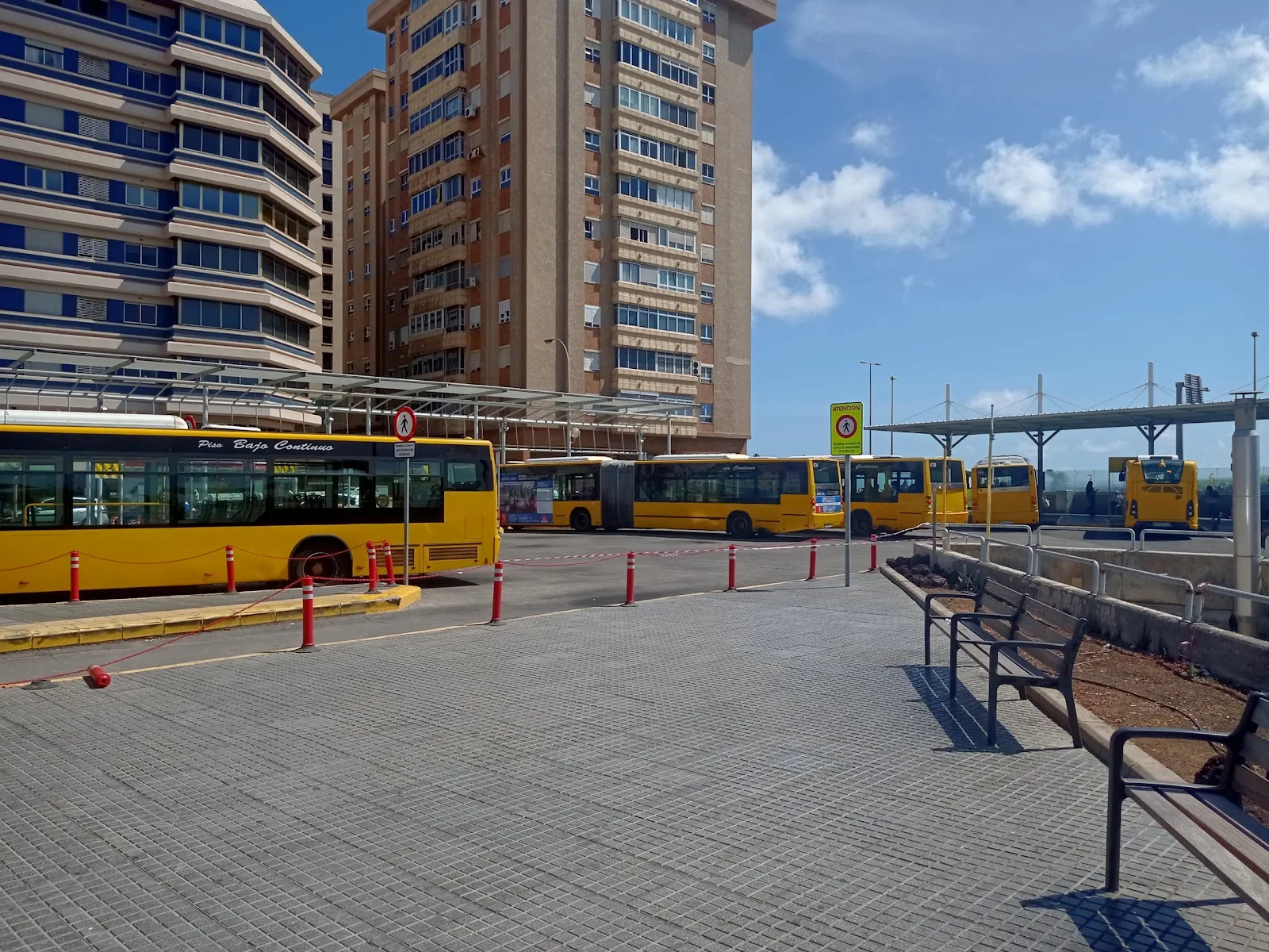 Terminal de Guaguas del Teatro