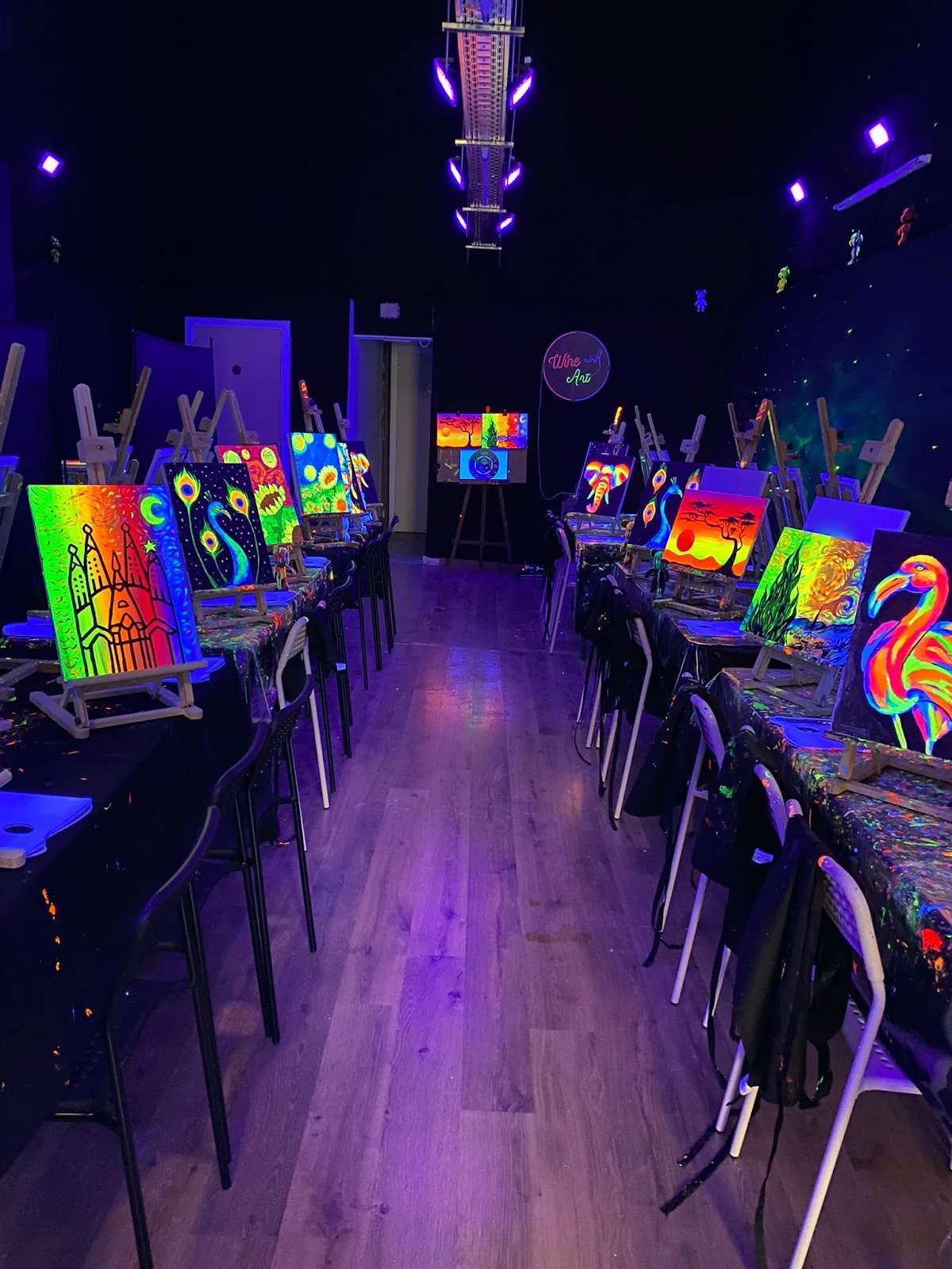 Wine and Art - Taller de pintura y vino