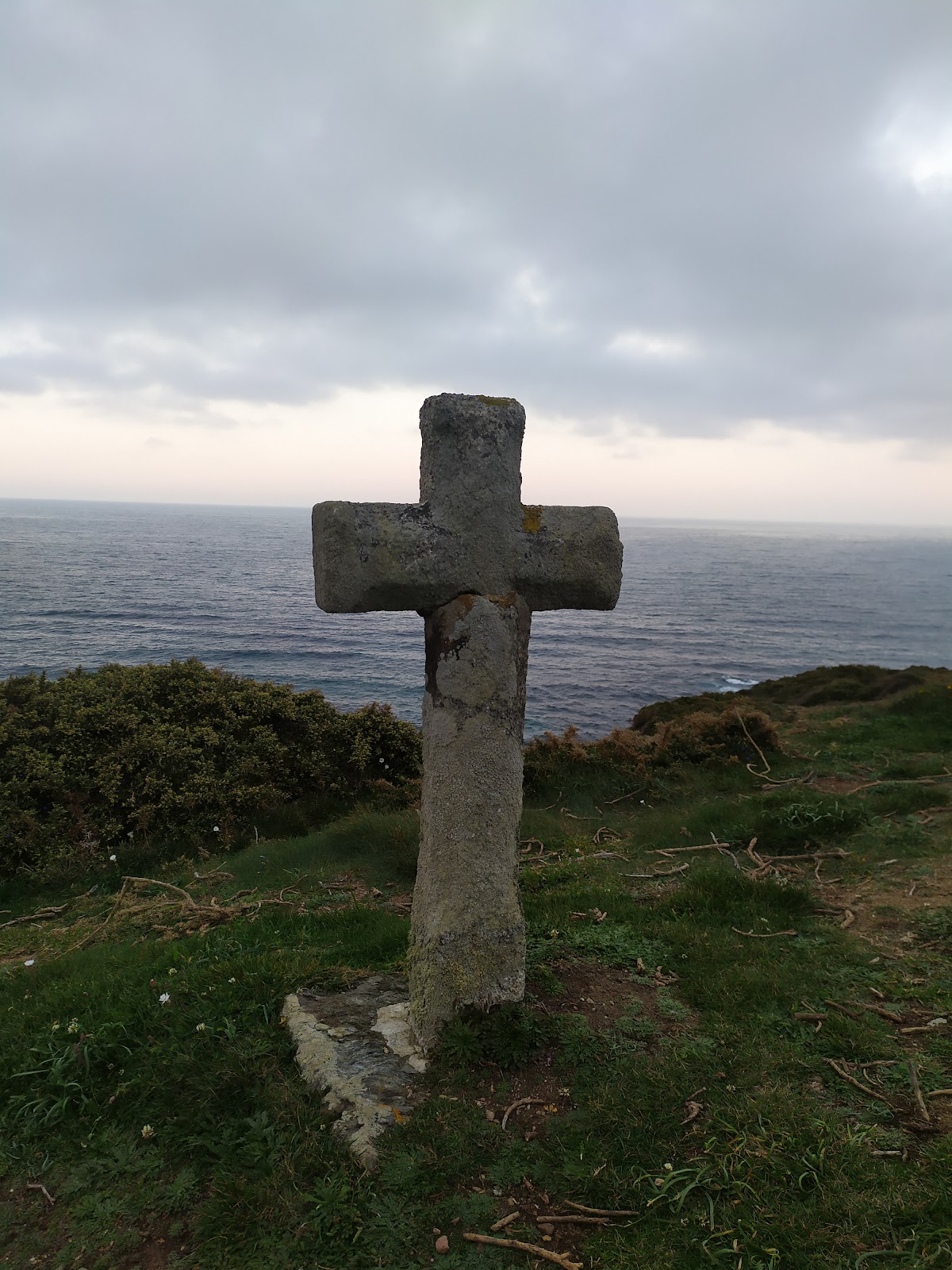 Cruz de piedra
