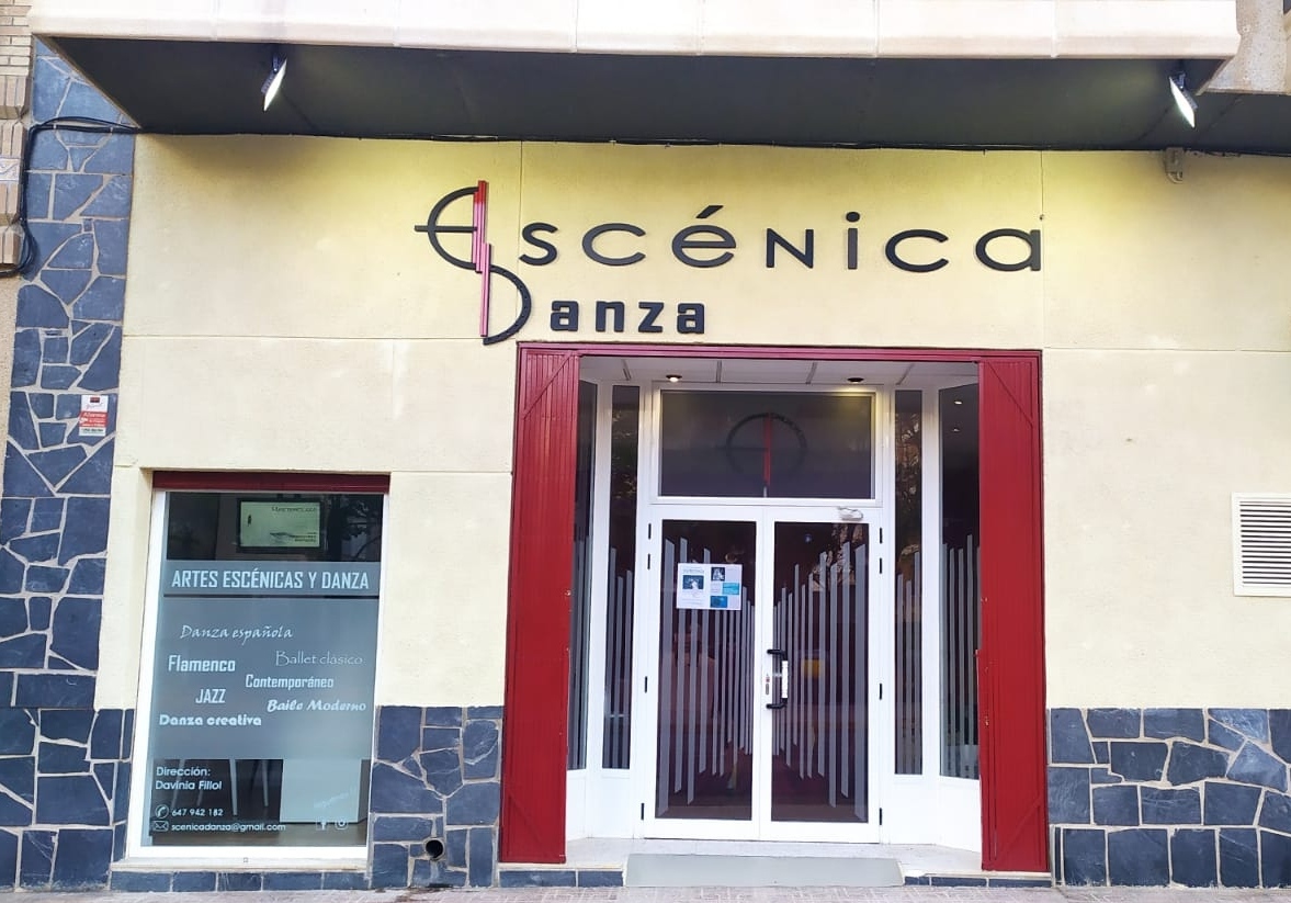 Escénica Danza