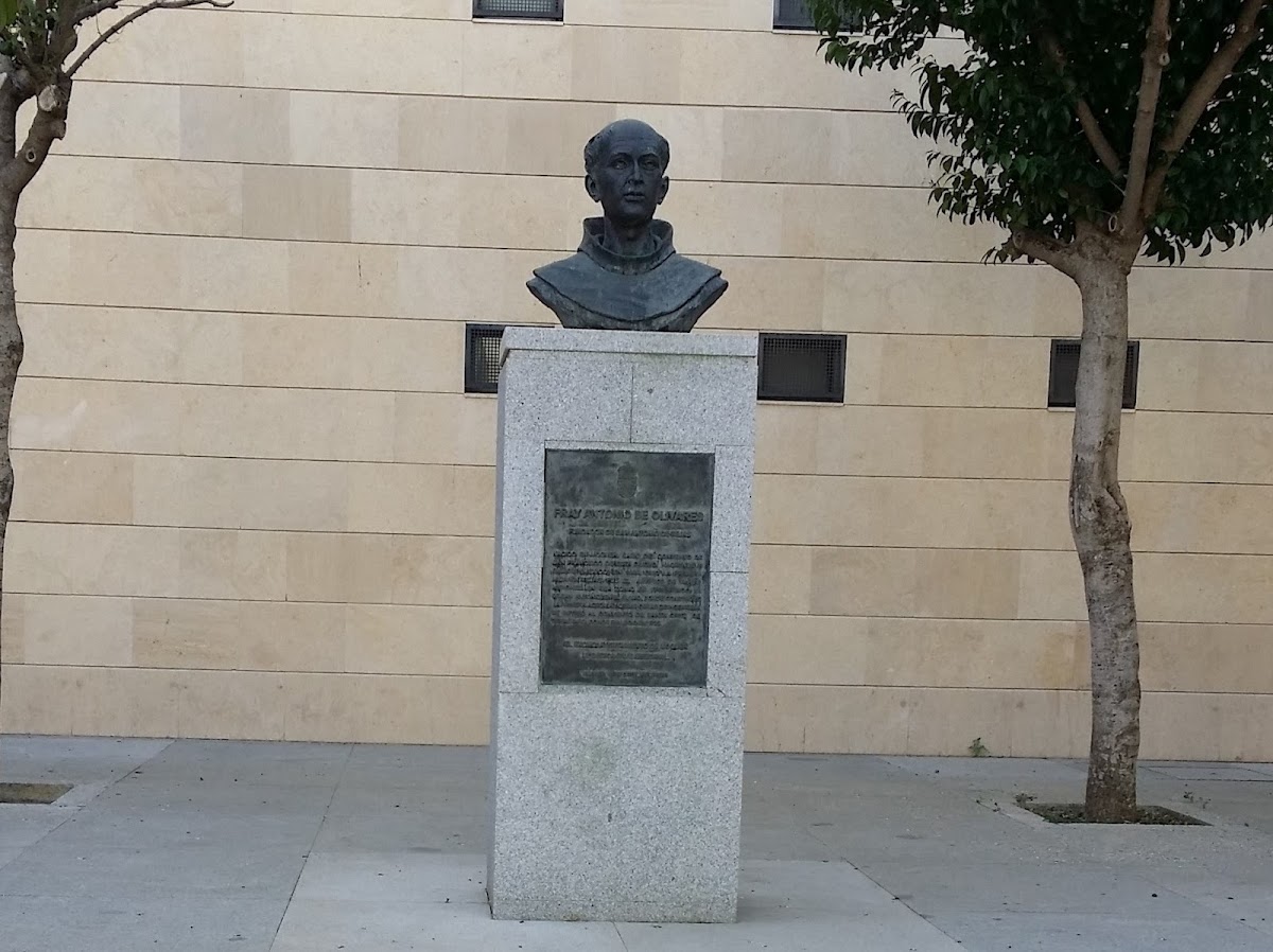 Escultura de Fray Antonio de Olivares (Moguer EScultura)