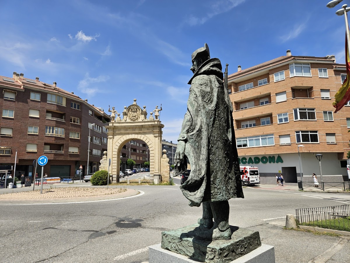 Monumento a la Guardia Civil