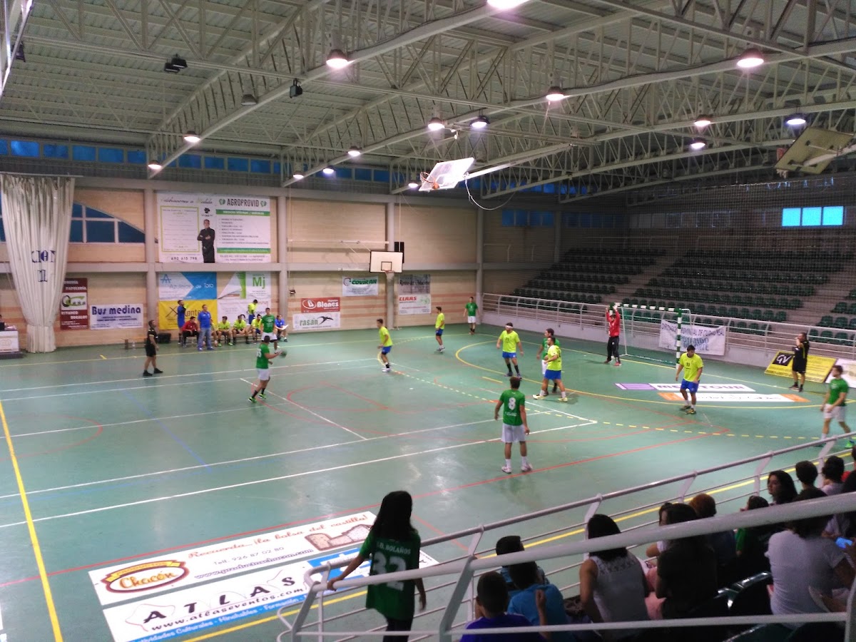 Pabellón Polideportivo Municipal “MACARENA AGUILAR” de Bolaños de Calatrava.