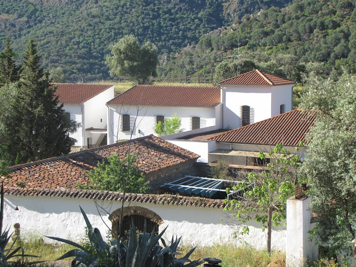 Pedrique: Eremitorio y antigua casa-museo de Aurelio Teno
