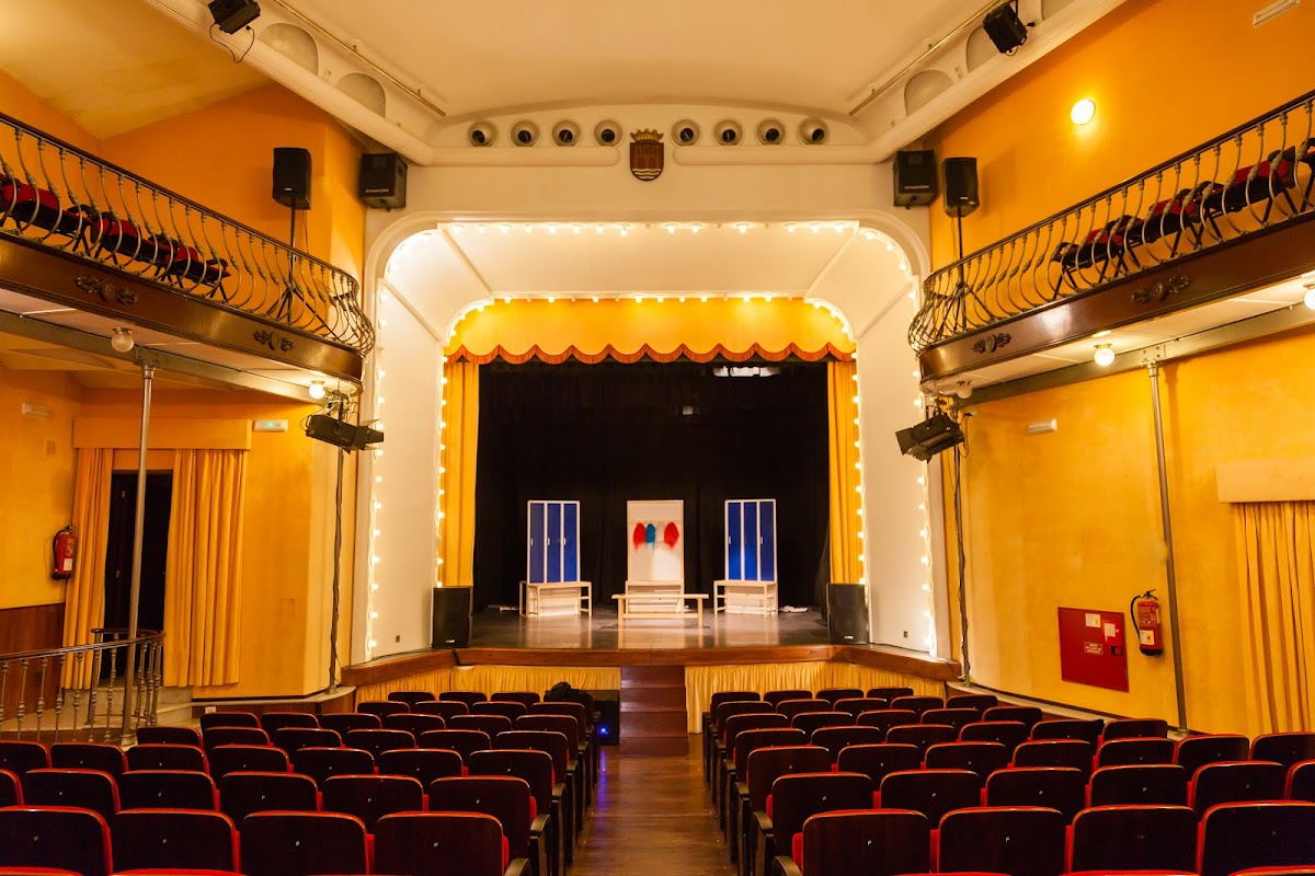 Teatro Olivares Veas