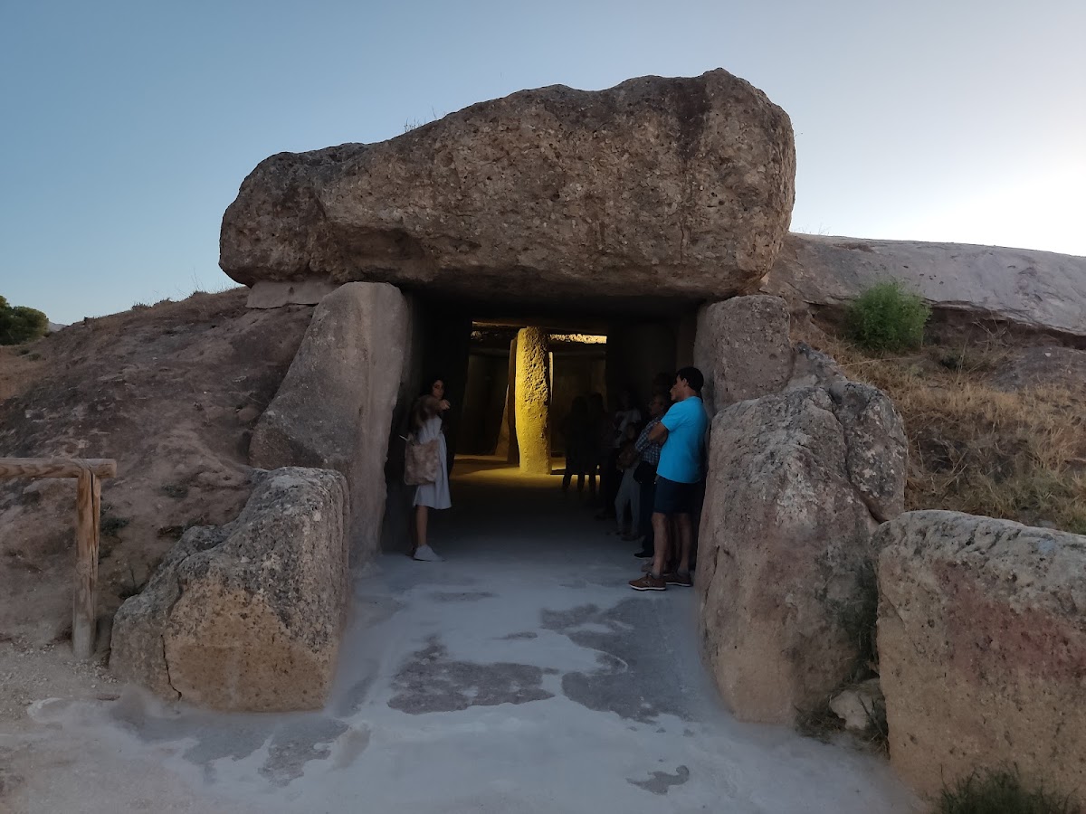 Visitas Guiadas en Antequera - Grupo Dolmenes