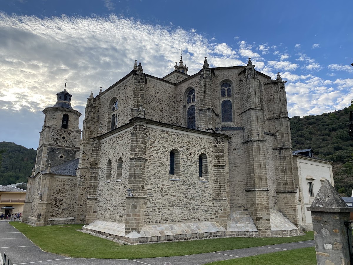 Colegiata de Santa María de Cluny