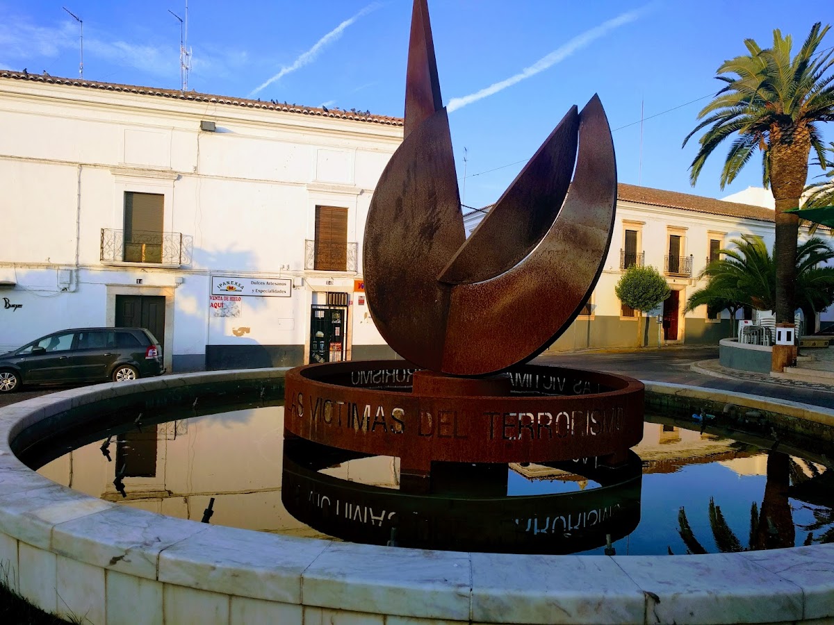 Monumento En Honor A Las Víctimas Del Terrorismo