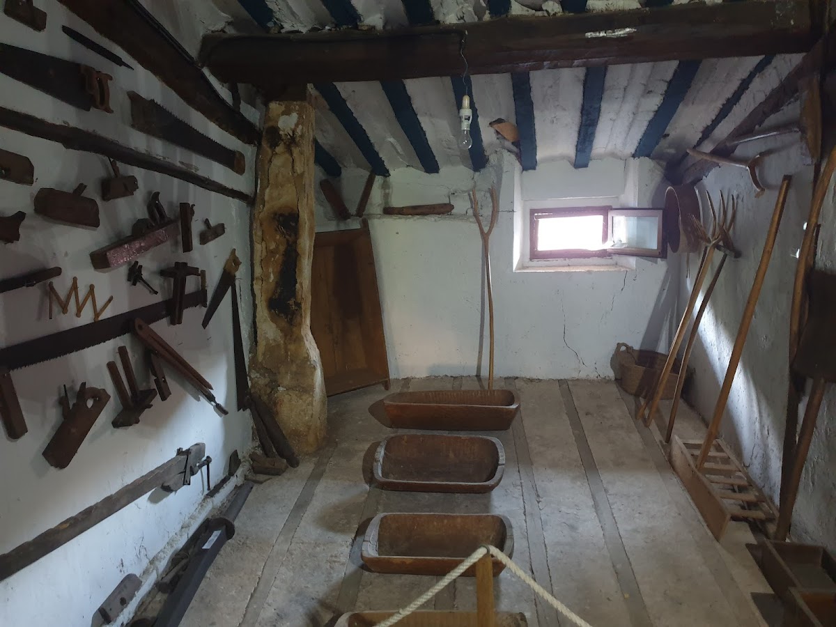 Museo de San Miguel de Pedroso